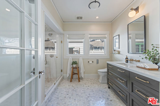 601 S Hudson Avenue, Pasadena CA: https://media.crmls.org/mediaz/468bf2db-efc9-4868-9e70-2f1c09ba38e8.jpg