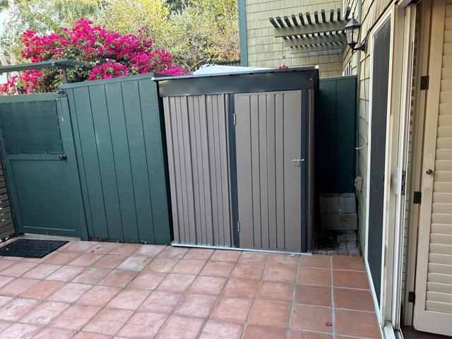 940 Peninsula Avenue, San Mateo CA: https://media.crmls.org/mediaz/468c3054-d85c-4bb4-95ce-32b5550fc7f3.jpg