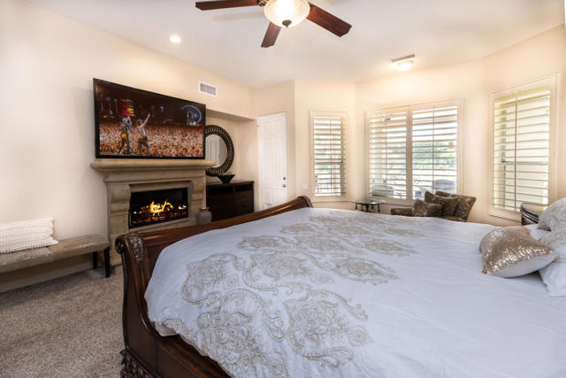 57 Laken Lane, Palm Desert CA: https://media.crmls.org/mediaz/468d5c3d-a694-4739-952b-12dc4f2ff4b4.jpg