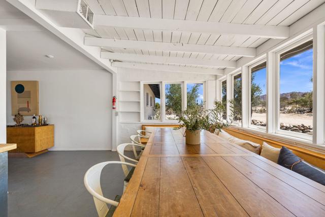 7648 Araby Avenue, 29 Palms CA: https://media.crmls.org/mediaz/468db8ca-41fd-4194-84d3-41fafed6e471.jpg