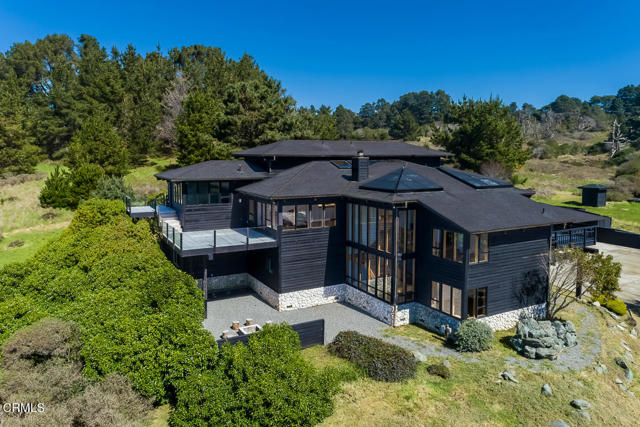 Detail Gallery Image 25 of 50 For 45460 Indian Shoals Rd, Mendocino,  CA 95460 - 4 Beds | 4 Baths