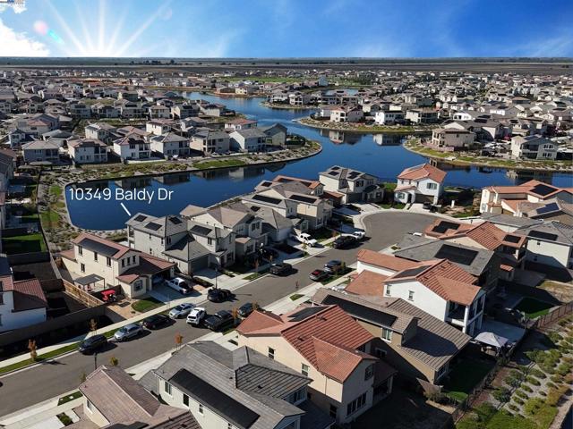 10349 Baldy Dr, Stockton CA: https://media.crmls.org/mediaz/468ede01-8e28-46d1-ae9b-46b220cfc63d.jpg