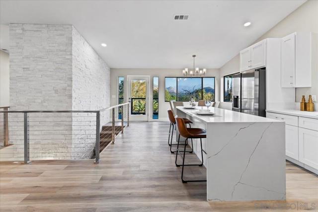 16310 Oak Springs Dr, Ramona CA: https://media.crmls.org/mediaz/468ee929-dd56-4da4-a433-077c80ee24f6.jpg
