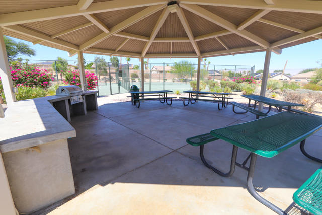 1197 Oro Rdg, Palm Springs CA: https://media.crmls.org/mediaz/468f6194-74e2-4a72-aff1-1cd28c81f576.jpg