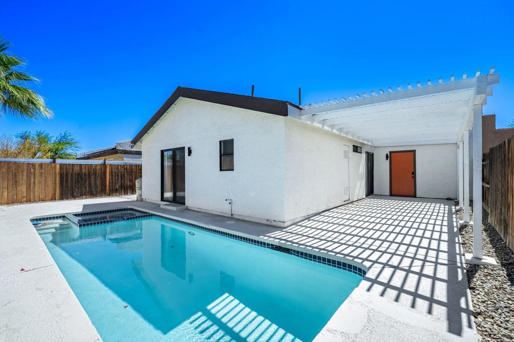 3283 N Mica Drive