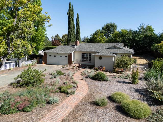 61 Sylvian Way, Los Altos CA: https://media.crmls.org/mediaz/4691afaa-1e36-4a90-887a-9c8190cdb78d.jpg