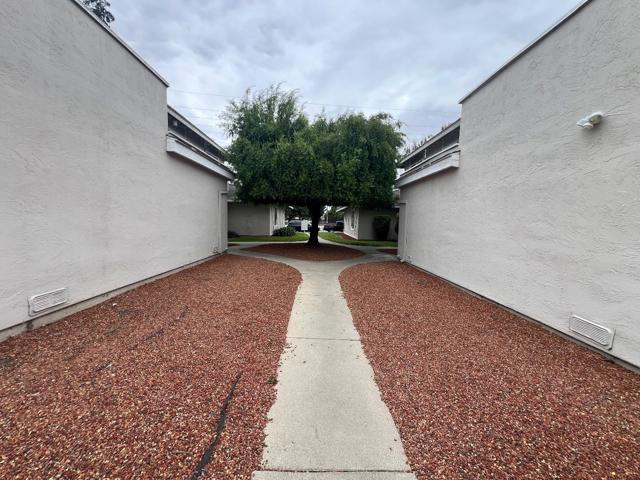 1840 Southwest Expressway, San Jose CA: https://media.crmls.org/mediaz/4691d931-9926-4847-8929-92a456ea1e35.jpg