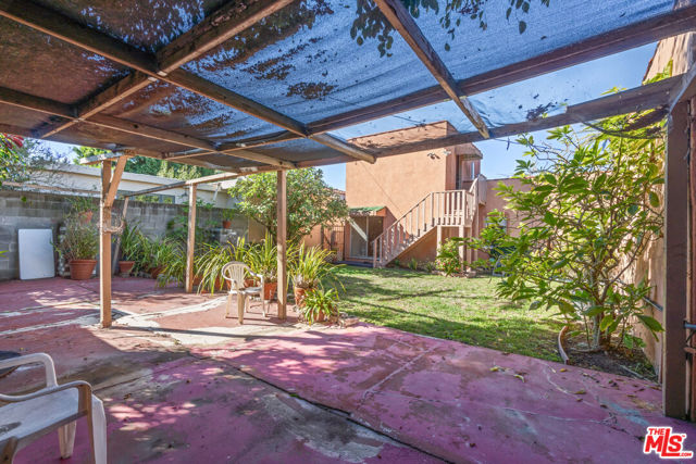 10582 Cheviot Drive, Los Angeles CA: https://media.crmls.org/mediaz/46921ec4-36ac-43fd-8149-07374fcfeee6.jpg