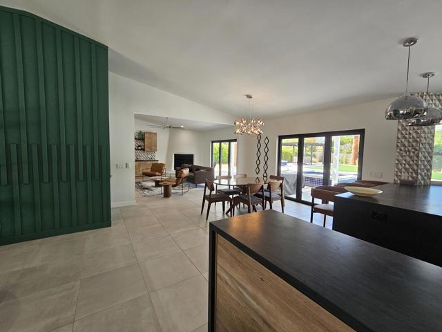 72278 Barbara Drive, Rancho Mirage CA: https://media.crmls.org/mediaz/46925c9d-b8c1-43e9-a88f-d4ab7ca44689.jpg