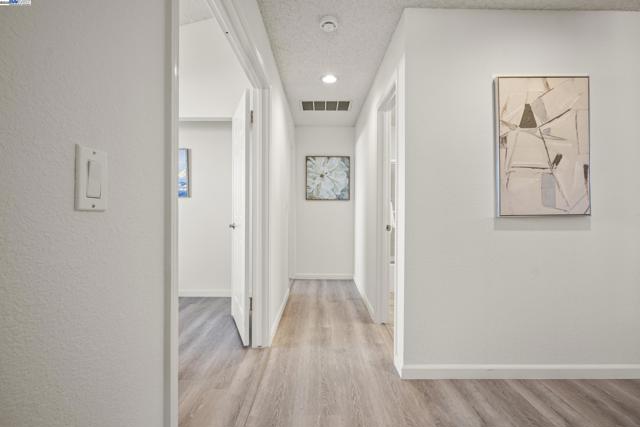 139 Justin Cir, Alameda CA: https://media.crmls.org/mediaz/46925cf8-521a-4f8a-9faf-a6750d036025.jpg