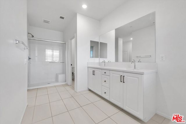 4102 S Limecrest Paseo, Ontario CA: https://media.crmls.org/mediaz/4692da3d-65d3-486f-a07c-b770c2e68611.jpg