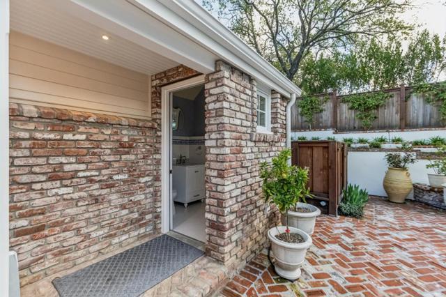 17930 Vineland Avenue, Monte Sereno CA: https://media.crmls.org/mediaz/46938a84-0683-45e6-bab9-f15584188aee.jpg