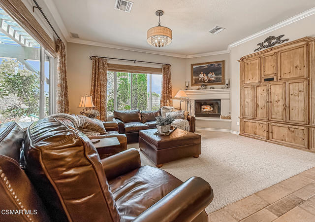 678 Via Carro, Newbury Park CA: https://media.crmls.org/mediaz/4693fbee-d39b-4252-9b17-1732b061018e.jpg
