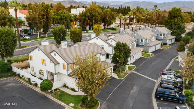 2782 Lemon Drive, Simi Valley CA: https://media.crmls.org/mediaz/46946acc-c93b-48f4-97e6-a81db99acbcb.jpg