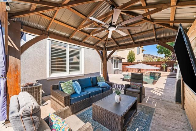 3638 Otter Brook Loop, Discovery Bay CA: https://media.crmls.org/mediaz/469481f3-121e-45c2-9255-9b80b4b9641e.jpg