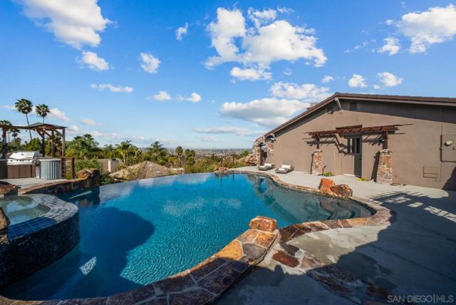 32070 Via Vera, Bonsall, California 92003, 4 Bedrooms Bedrooms, ,3 BathroomsBathrooms,Single Family Residence,For Sale,Via Vera,250020100SD