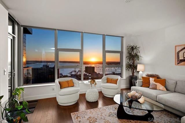 1388 Kettner Blvd, San Diego CA: https://media.crmls.org/mediaz/46959438-a465-4d5b-8e90-4229e747635a.jpg
