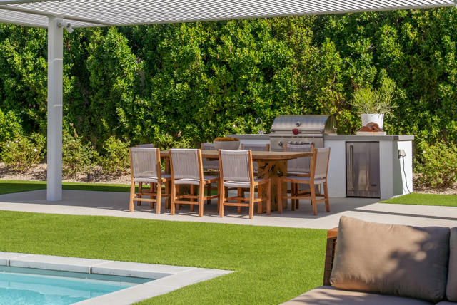 3088 Linea Terrace, Palm Springs CA: https://media.crmls.org/mediaz/4695963e-fed2-4927-8763-ed08baa0c5ed.jpg