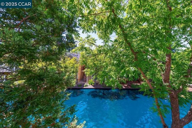 115 Reflections Dr, San Ramon CA: https://media.crmls.org/mediaz/4695e509-edf9-455c-a0e5-ee10198754a7.jpg