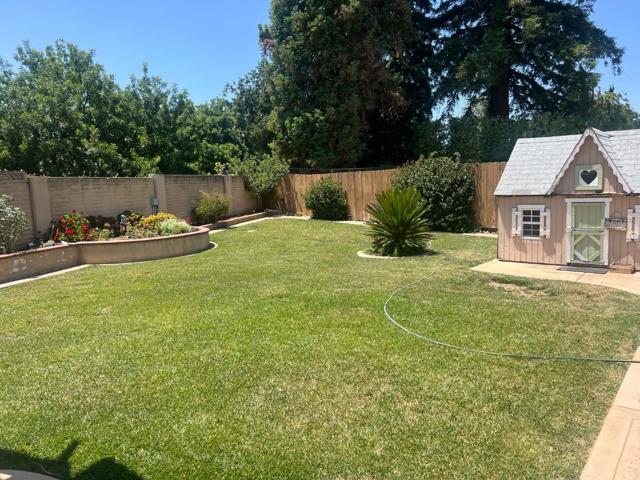 1298 Hersman Drive, Gilroy CA: https://media.crmls.org/mediaz/46976d24-7af2-45e4-994b-889258f992ba.jpg
