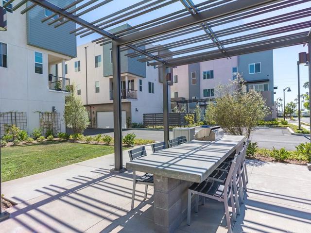 312 Bridgewater Way, Gardena CA: https://media.crmls.org/mediaz/469941c2-3bf0-4458-90cc-613380ef791d.jpg