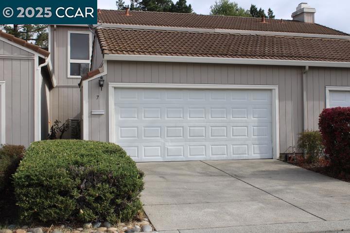 7 Plateau Ct
