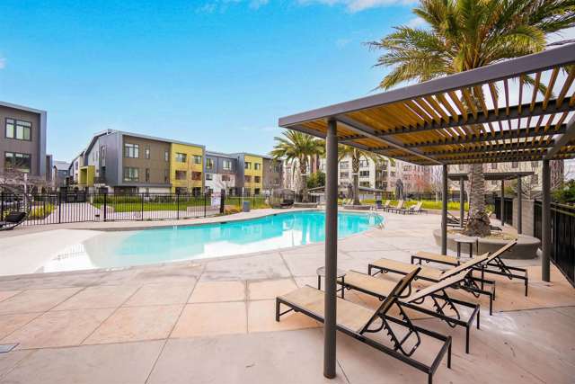 45039 Insight St, Fremont CA: https://media.crmls.org/mediaz/46996e9c-677d-4566-baa7-ac7e5253c693.jpg