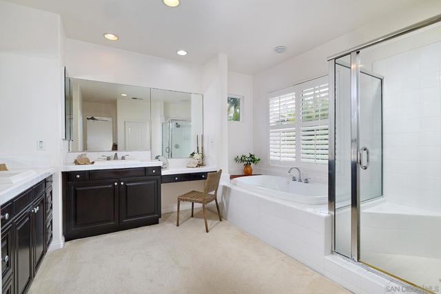 7319 Paseo Capuchina, Carlsbad CA: https://media.crmls.org/mediaz/4699b57f-bb27-4df7-85c8-0adf75fb90b9.jpg