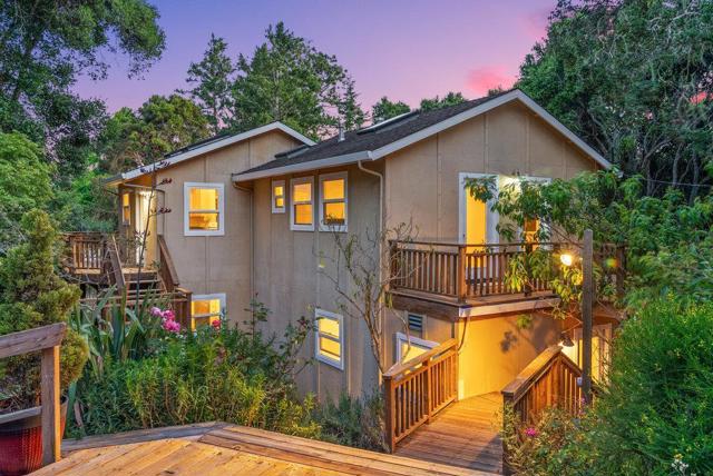 825 Skyward Drive, Aptos CA: https://media.crmls.org/mediaz/4699ec63-4b50-4a17-b8ff-e90720d491cc.jpg