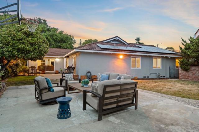673 Boise Court, Sunnyvale CA: https://media.crmls.org/mediaz/469a9cfb-3cdb-42e8-91ec-30e2e5871bfb.jpg
