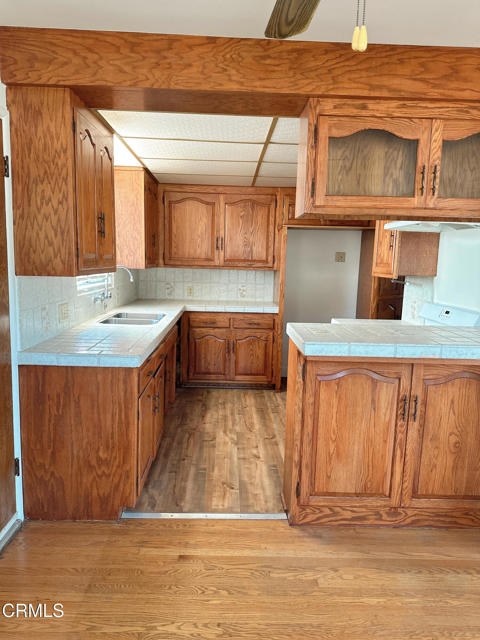 2483 Florencita W Drive, Montrose CA: https://media.crmls.org/mediaz/469b13f0-58d3-4ffe-bc52-c27ac12483c6.jpg