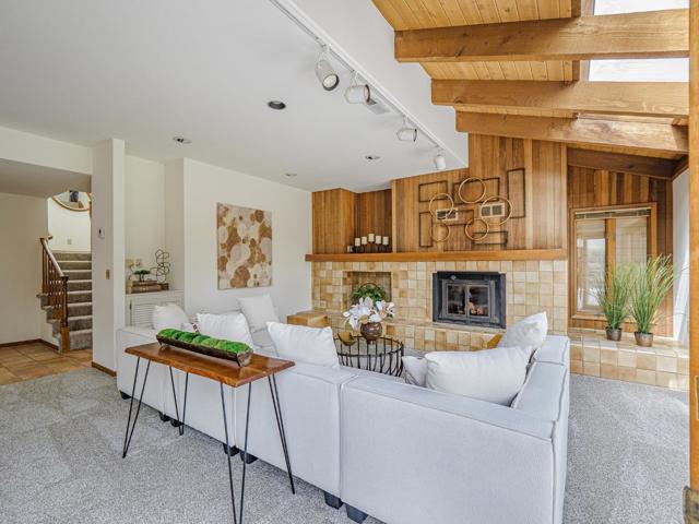 1125 Sumner Avenue, Aptos CA: https://media.crmls.org/mediaz/469b47f0-6d36-47a6-b4e2-84e3d1256b6a.jpg