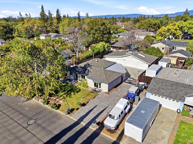 22141 Wallace Drive, Cupertino CA: https://media.crmls.org/mediaz/469beb01-c05e-4369-a396-bb52918274be.jpg