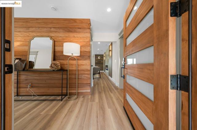 713 Midcrest Way, El Cerrito CA: https://media.crmls.org/mediaz/469c10e0-a789-4407-a788-a2e4256c0196.jpg