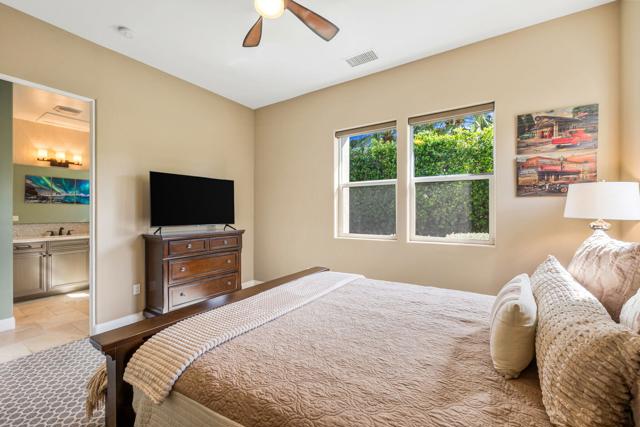 17 Emerald Court, Rancho Mirage CA: https://media.crmls.org/mediaz/469c1860-ba99-45b5-9570-9a7bd779d4f0.jpg