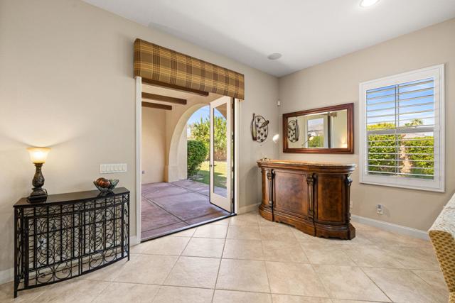 81840 Contento Street, La Quinta CA: https://media.crmls.org/mediaz/469c287f-de31-453b-a402-6205c89bb411.jpg