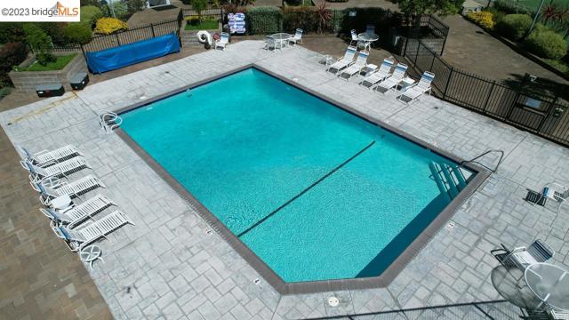 Image 1 of 14 For 555 Pierce St  1520