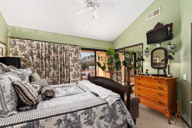 401 E Vista Chino, Palm Springs CA: https://media.crmls.org/mediaz/469d0ac6-a445-4412-8f7b-9a53466889a9.jpg