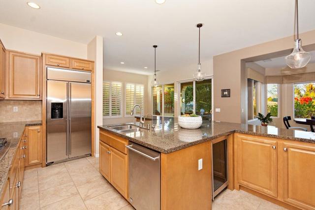 81196 Victoria Lane, La Quinta CA: https://media.crmls.org/mediaz/469d13bf-7128-4d99-a204-300462911ec5.jpg