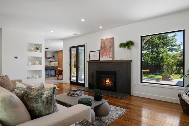 137 30th Avenue, San Mateo CA: https://media.crmls.org/mediaz/469dea67-1cad-4b41-94a8-a36bf7e55504.jpg