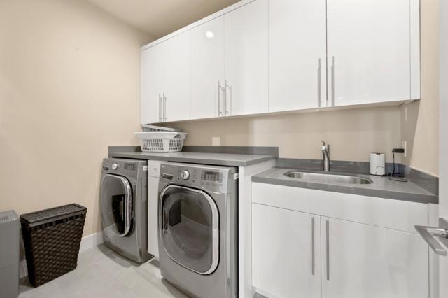 1548 Los Montes Drive, Burlingame CA: https://media.crmls.org/mediaz/469e03e7-8b99-482a-b802-288f44b06230.jpg