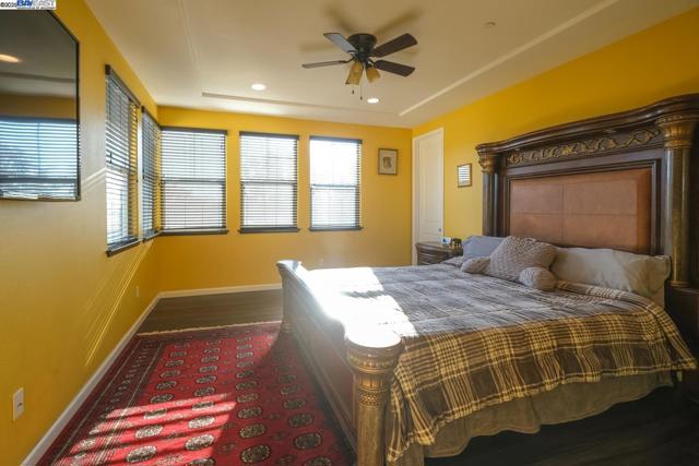 3252 Carpenter Way, San Ramon CA: https://media.crmls.org/mediaz/469ea051-0353-4773-ab37-e07458166e47.jpg