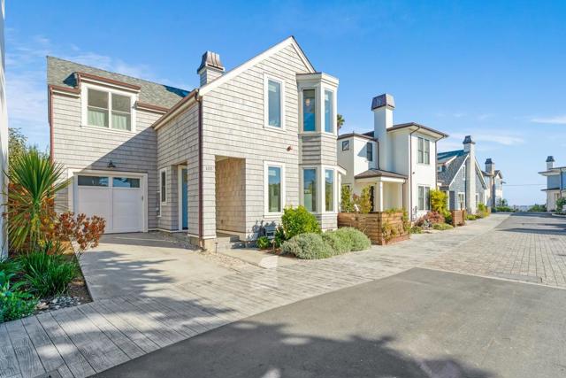 100 Bay Crest Road, Santa Cruz CA: https://media.crmls.org/mediaz/469f211b-8c0f-48d7-ba9e-11a540b83497.jpg