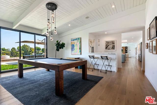 17237 Quesan Place, Encino CA: https://media.crmls.org/mediaz/469f910b-c938-4435-9865-0469d68e2baa.jpg