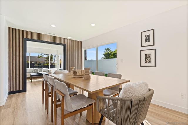 1110 Sea Village Dr, Cardiff by the Sea CA: https://media.crmls.org/mediaz/469fac1d-c3ef-47c3-aefa-13af114b0568.jpg