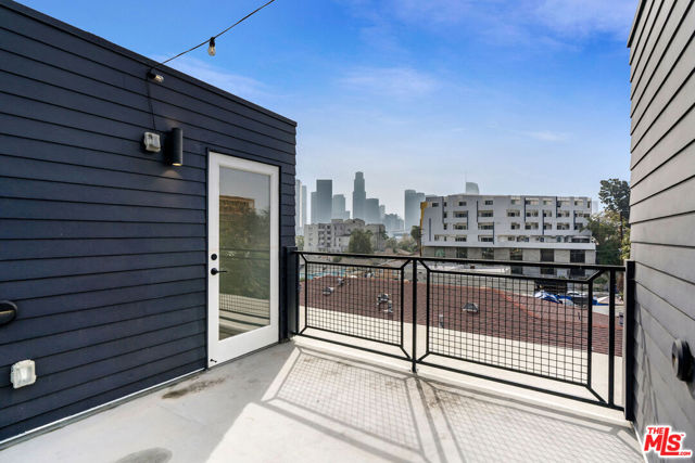 321 N Bixel Street, Los Angeles CA: https://media.crmls.org/mediaz/469fdcd6-7561-442b-9ec8-72859b57c850.jpg