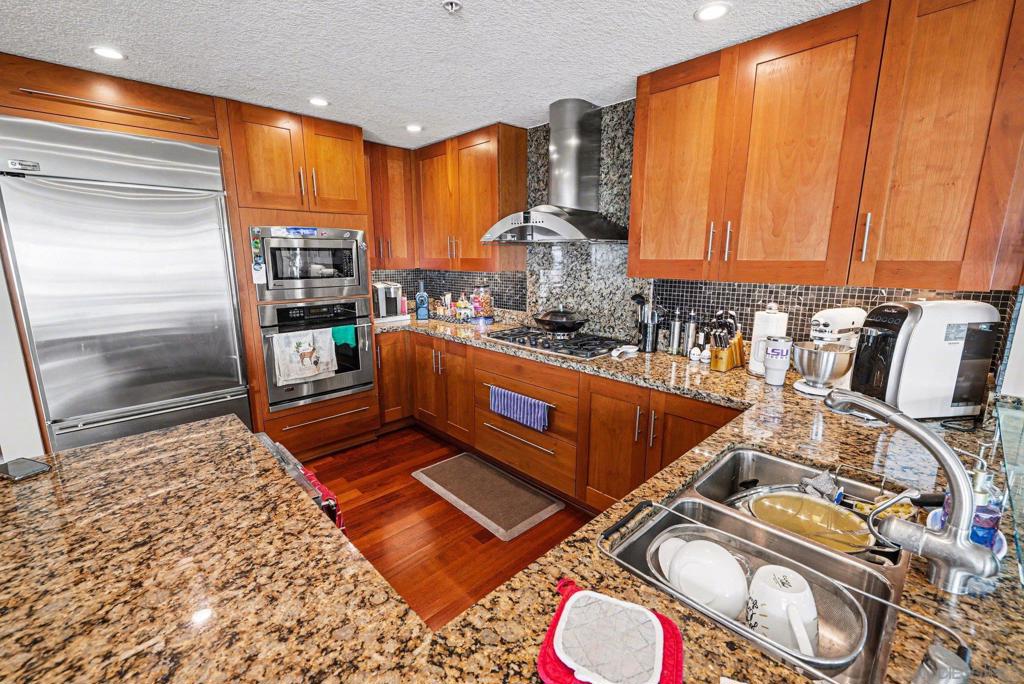 1205 Pacific Hwy - photo 16