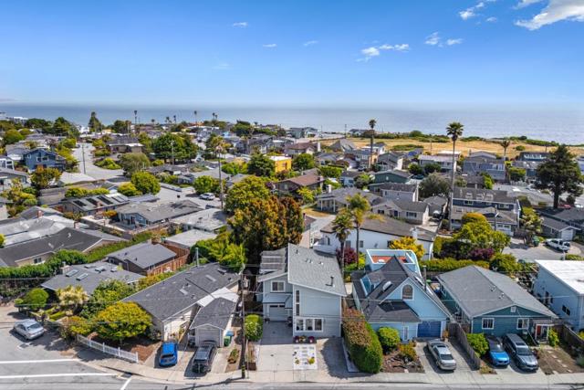 227 Center Avenue, Aptos CA: https://media.crmls.org/mediaz/46a07e18-1daa-4446-b784-2ac981d1651a.jpg
