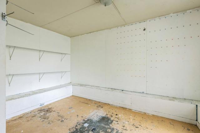 233 Village Way, South San Francisco CA: https://media.crmls.org/mediaz/46a09480-30b6-42b0-b899-9f779e379fa3.jpg