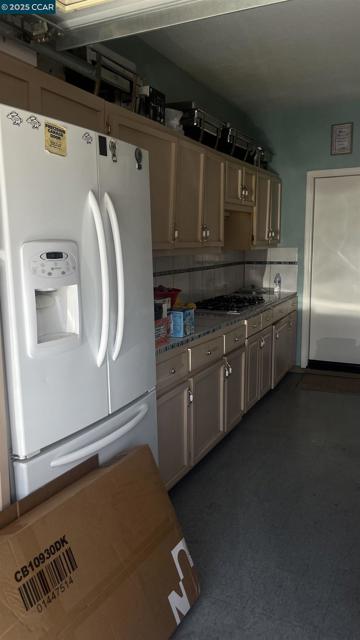 7519 Georgica Way, Sacramento CA: https://media.crmls.org/mediaz/46a110dd-591c-419b-8d81-1a5e6f4b2457.jpg